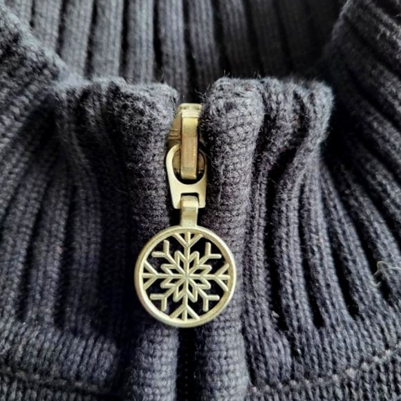 1/4 zip, navy sweater with snowflakes by Karen Scott - Picture 6 of 10